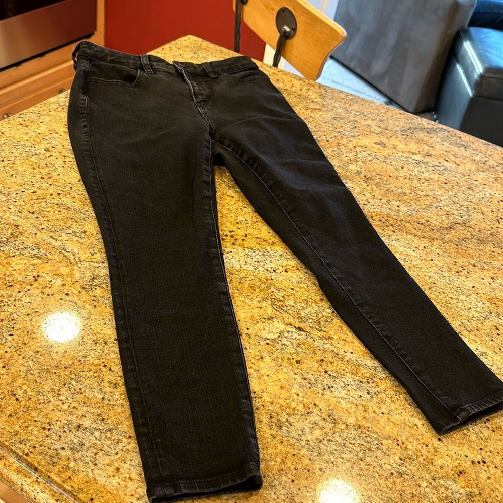 American Eagle Dream Jean size 4 xtra Short
